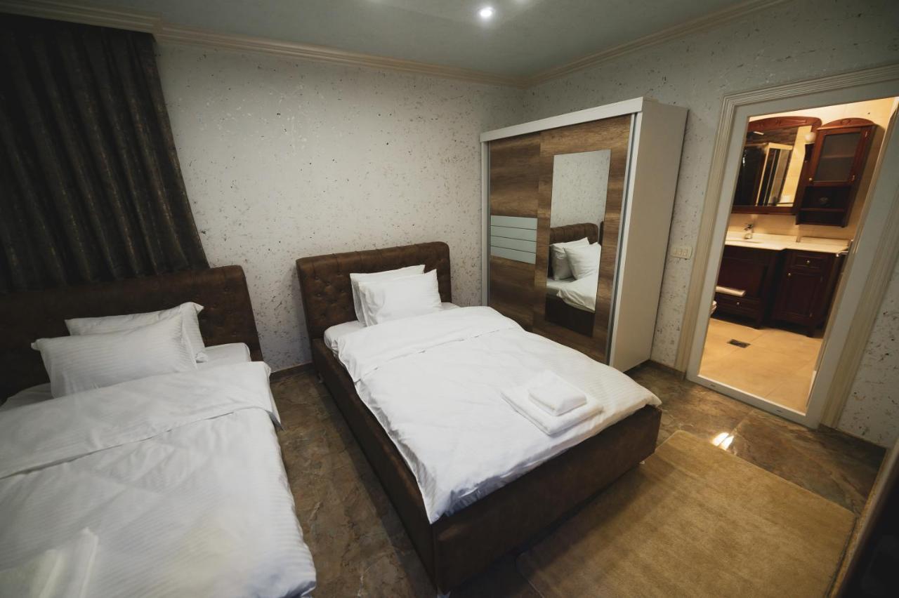 Hotel Premium Pristina Extérieur photo