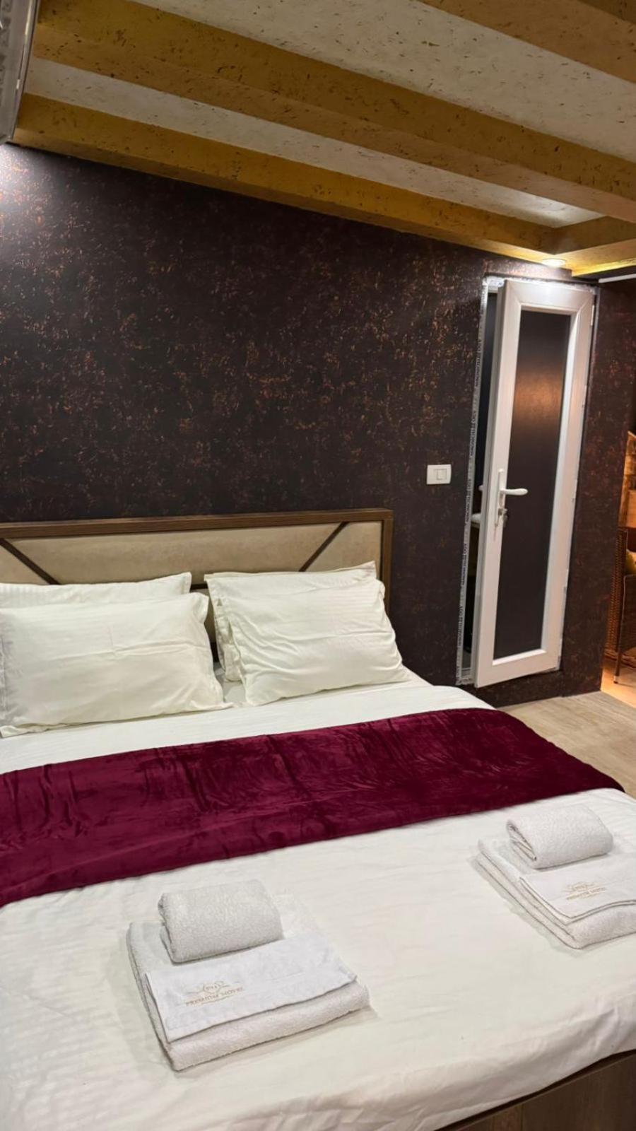 Hotel Premium Pristina Extérieur photo